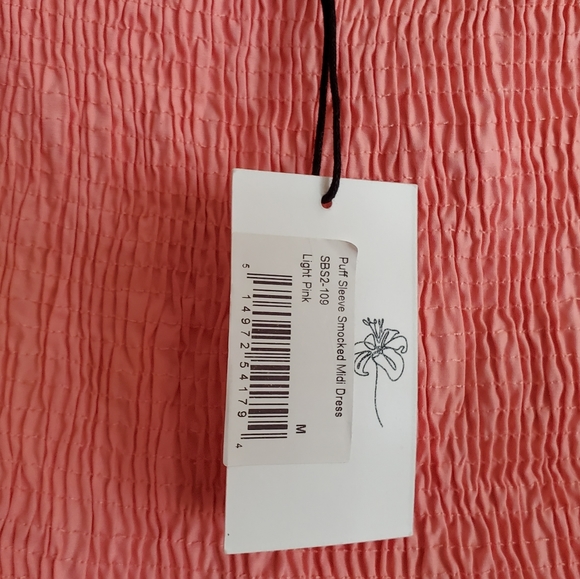 NWT SOKIE COLLECTIVE Puff Sleeve Light Pink Smoked Midi Pleated Dress size M - Picture 14 of 16